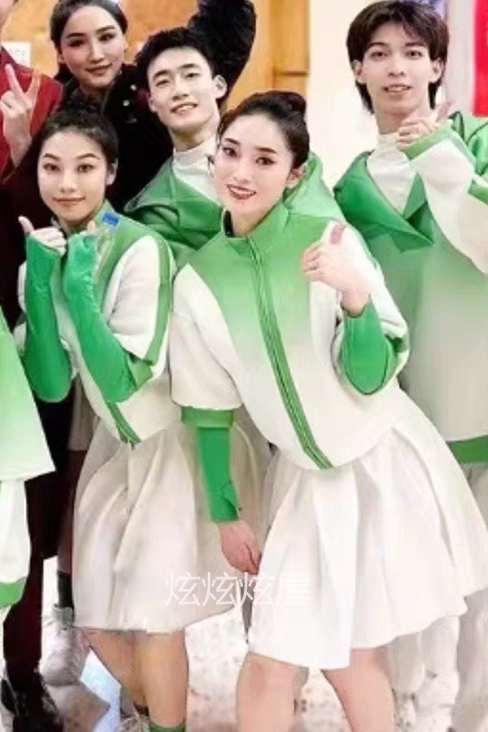 新款春晚上春山舞蹈服青春向太阳舞蹈演出服男女款春春活力表演服