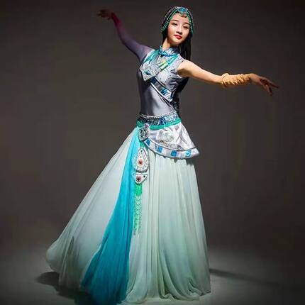 2025新款天浴藏族舞蹈演出服装女民族风成人大裙摆开场舞表演套装