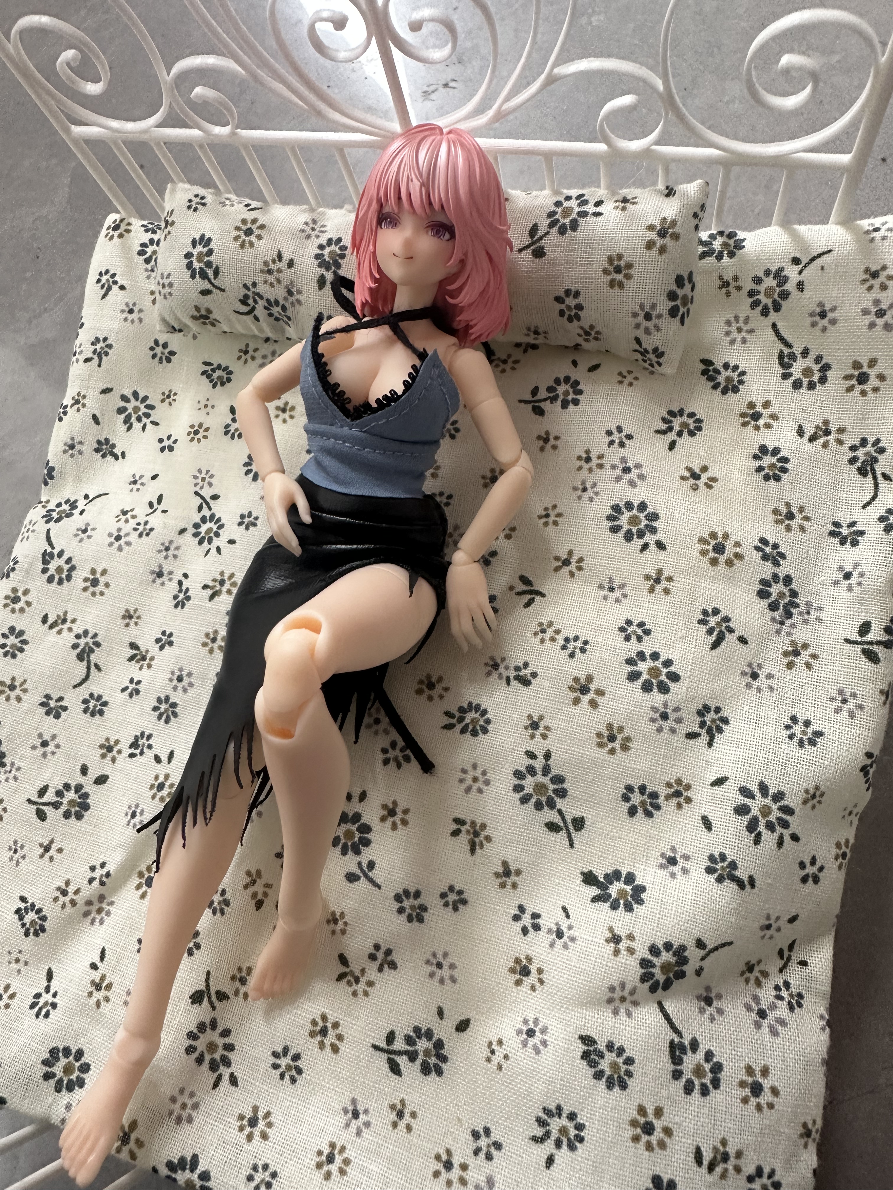 1/12机娘衣服寿屋azone蜗之壳艾琳手办6寸紧身蕾丝吊带皮裙套装