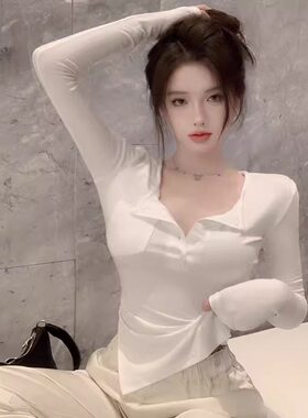 半开领纽扣短款长袖T恤女性感