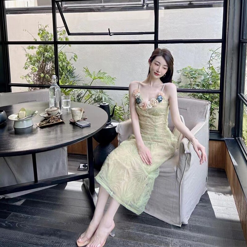 컷 라벨 브랜드 프렌치 스위트 원피스 온화한 기질 여름 핸드메이드 플라워 디자인 스커트 틈새