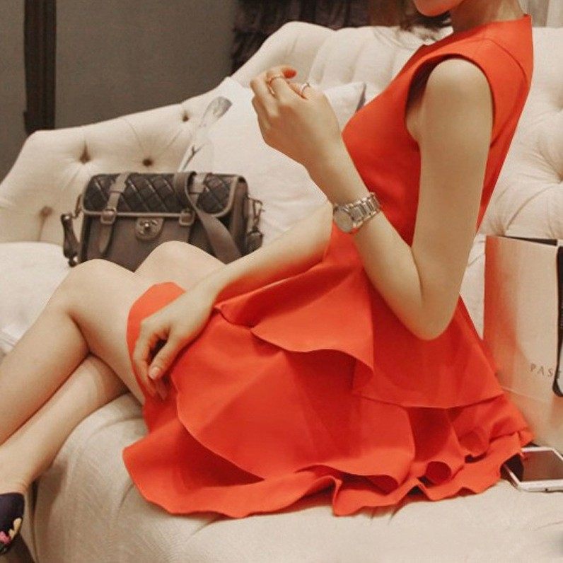 明星同款2025新款女夏装气质修身橘色无袖连衣裙小香风大摆蛋糕裙
