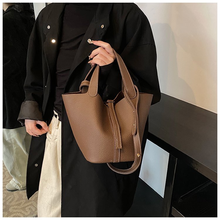 菜篮子水桶包纯色新款女包通勤包包女士大容量手提单肩斜挎包女