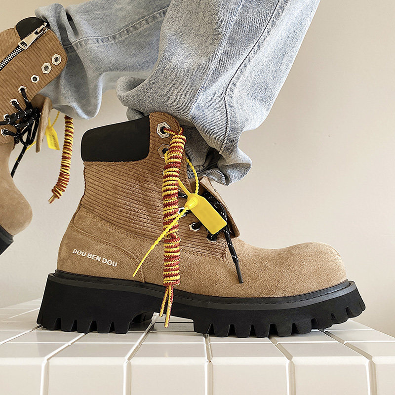 两点浪漫新款马丁靴男女复古工装靴厚底增高情侣登山鞋英伦户外靴,流行男鞋,马丁靴,淘宝优惠券,粉丝福利购,淘宝优惠卷