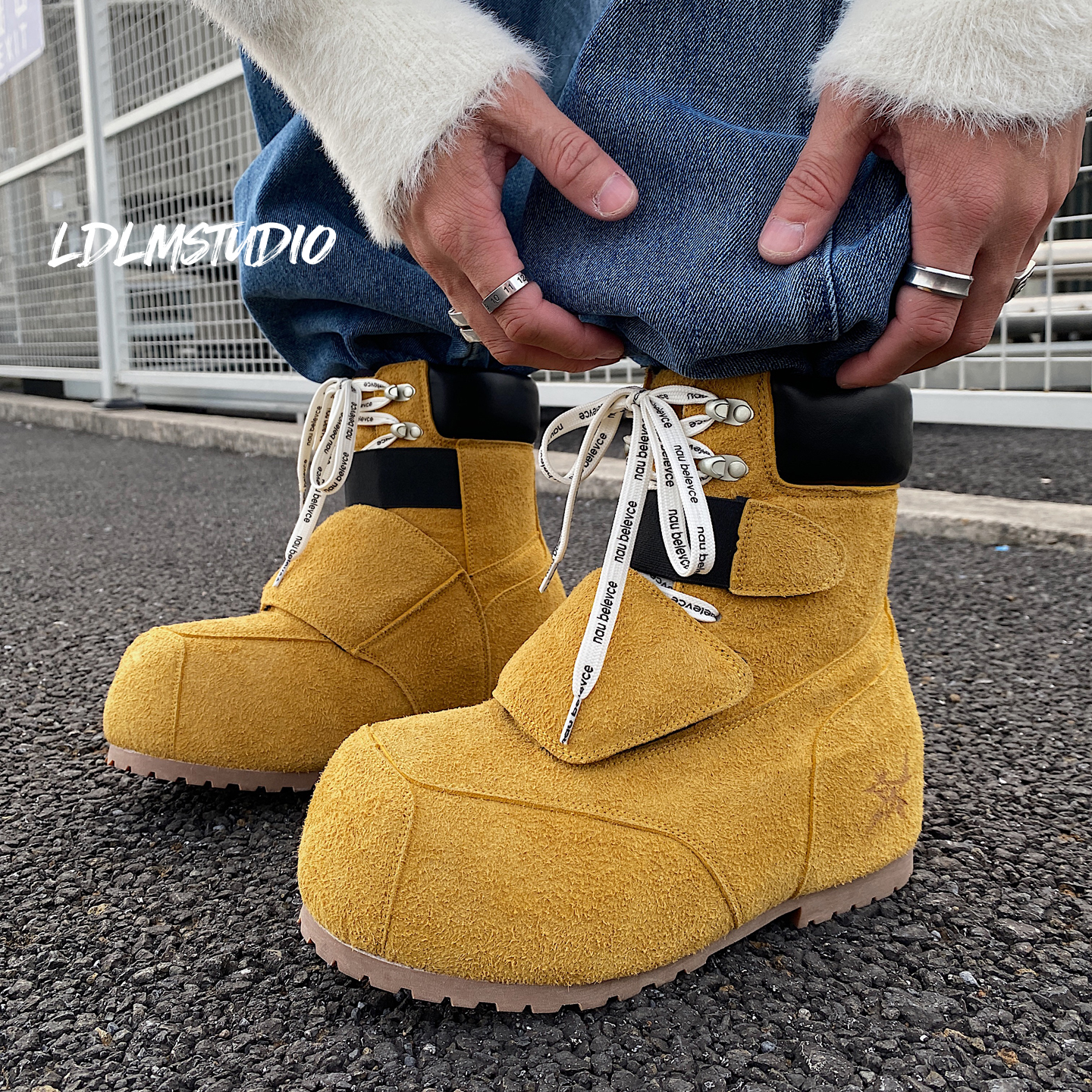 两点浪漫冬季新款马丁靴男女磨砂皮加绒大黄靴面包滑雪靴增高棉鞋