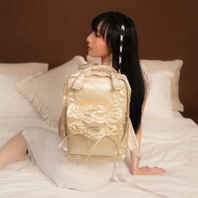 大容量超轻便防水时尚双肩包女