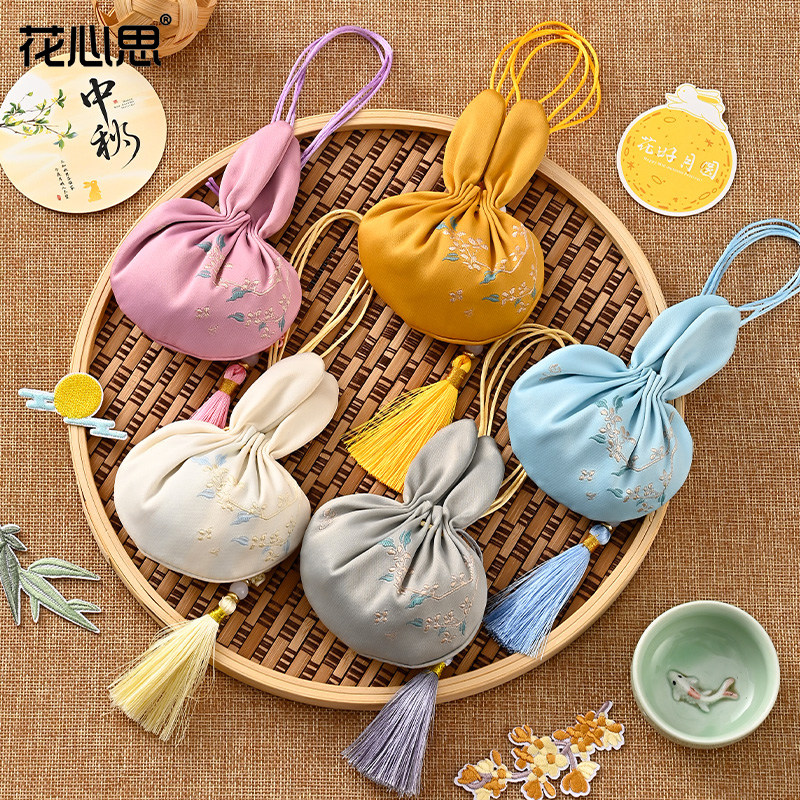花心思【中秋节】玉兔香包挂坠