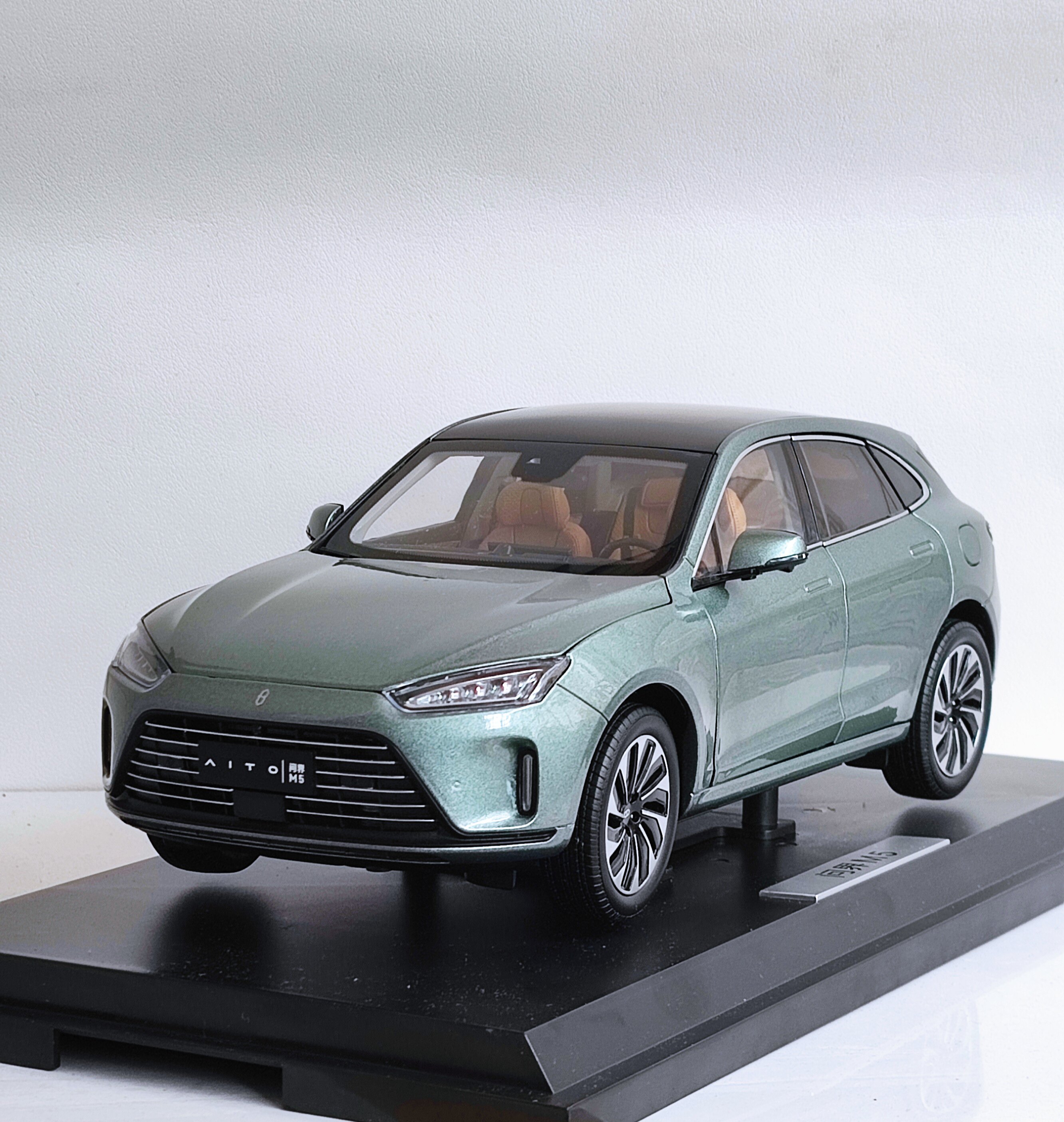 1  18原厂赛力斯华为问界M5汽车模型合金仿真汽车模型