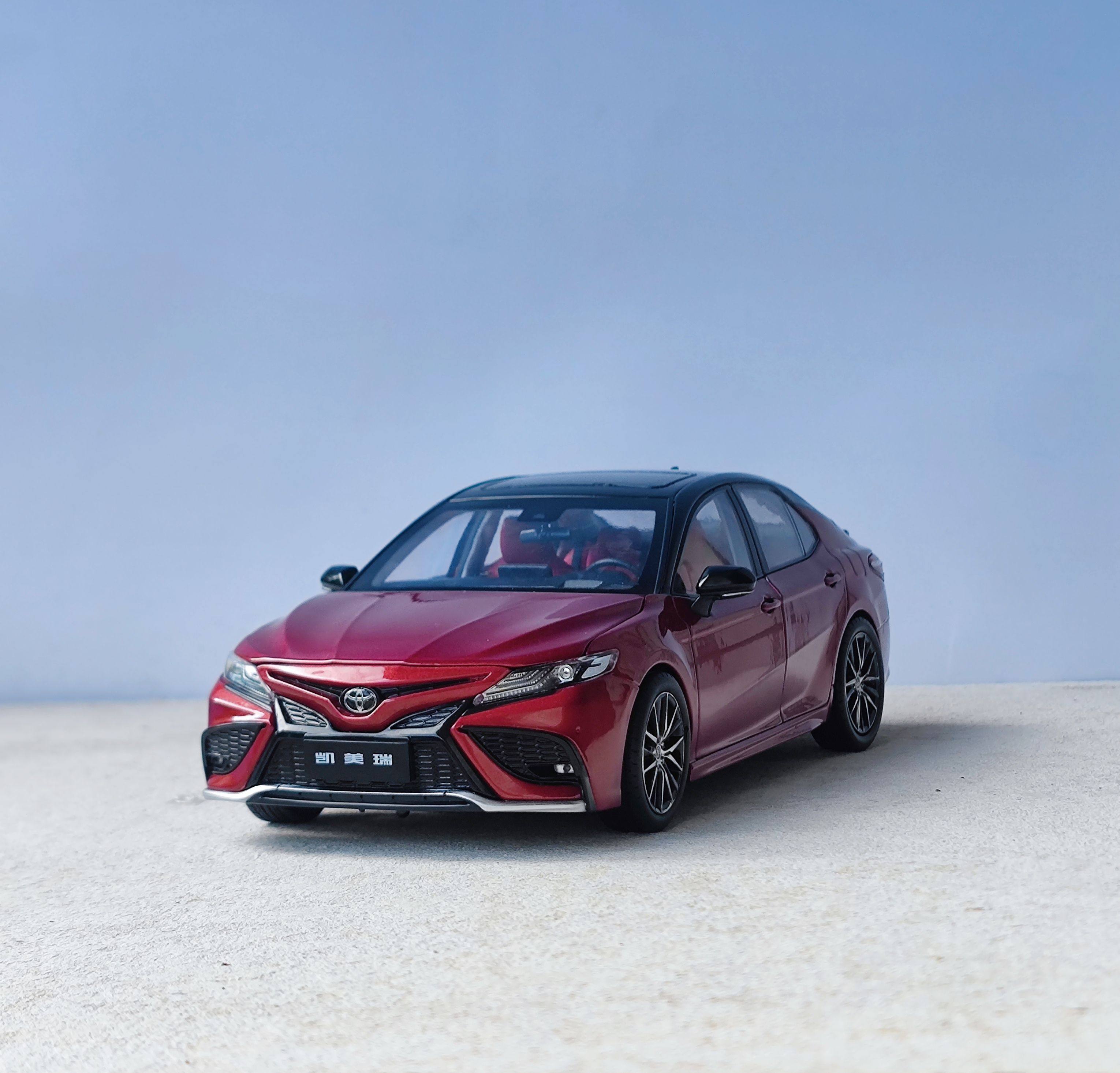 1:18 原厂 丰田第八代凯美瑞运动版 2021款TOYOTA 合金汽车模型