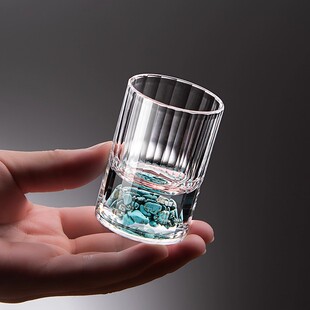 创意二两白酒杯家用轻奢玻璃分酒器套装 口杯酒具 2两品酒杯子中式