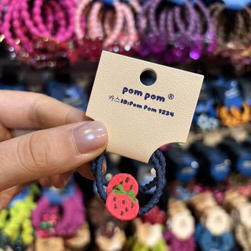 9.8韩国pom刺绣小熊草莓可爱兔子发圈拇指圈皮筋