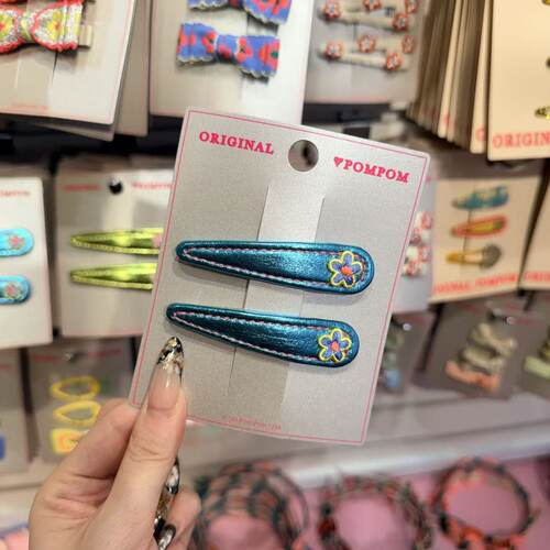 3.4韩国pom新款2026儿童彩色皮质pu皮小花边夹发夹