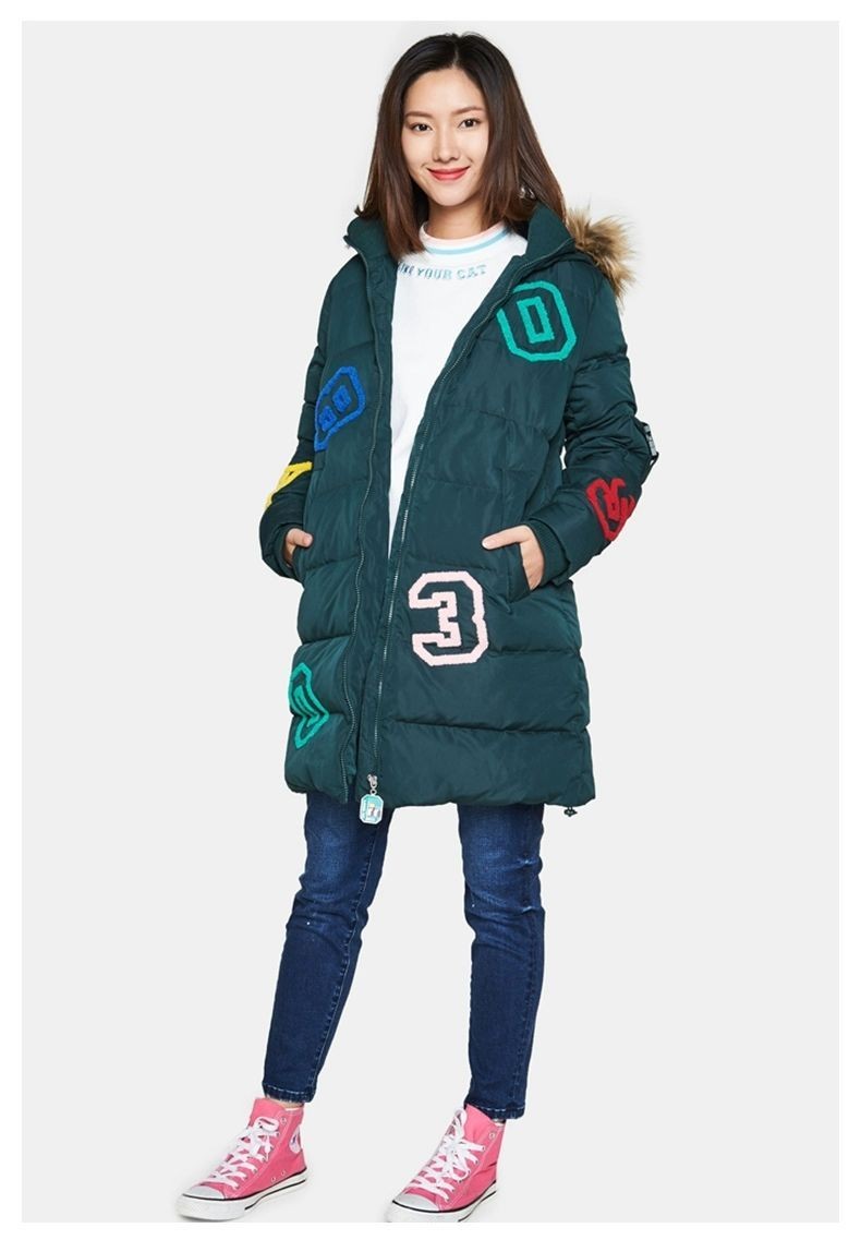 品牌艾格ES绣花可爱连帽羽绒服休闲白鸭绒外套加厚款