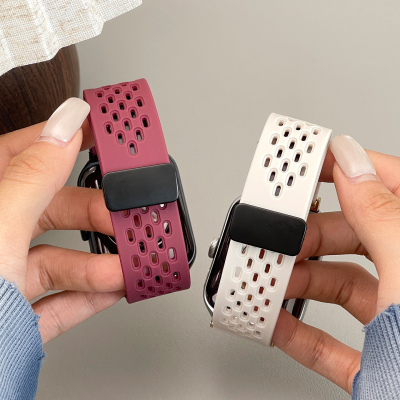 适用OPPOwatch手表3pro/SE/3代磁吸折叠扣洞洞款硅胶表带1代41mm/46mm非原装替换腕带配件2代46mm/42mm