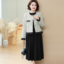 小香风春秋装连衣裙两件套2025新款中年妈妈五十多岁洋气裙子套装
