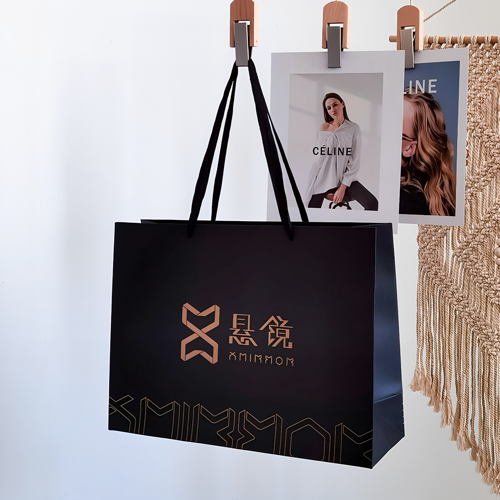 黑卡烫金纸袋企业公司彩色印刷A4展会促销赠品4S店汽车黑色手提袋