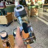 2022 Новая детская водяная чашка домашнего спортивного спортивного спортивного спортивного антиопадного мужчин и женщин.