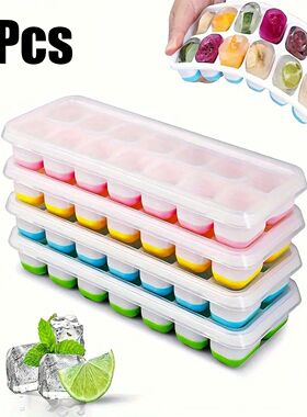 4-Pack Random Color Ice Cube Mold Set, with a Tray with 14 C