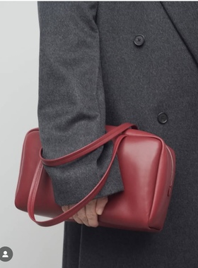 意大利产进口小羊皮astra保龄球包 手提腋下单肩女包软皮包