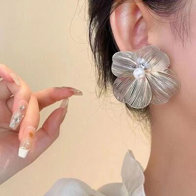Large Flower Pearl earrings for women luxury design study ea