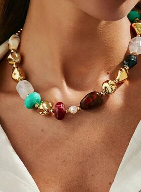 Lacteo Vintage Colored Acrylic Resin Beaded Choker Necklace