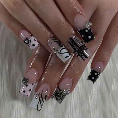 24PcsDark Medium Square False Nails Black Lace Cross French