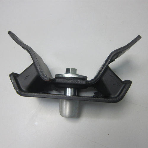 适用丰田霸道2700 KZJ95发动机后机脚胶垫悬置隔振垫12371-67020