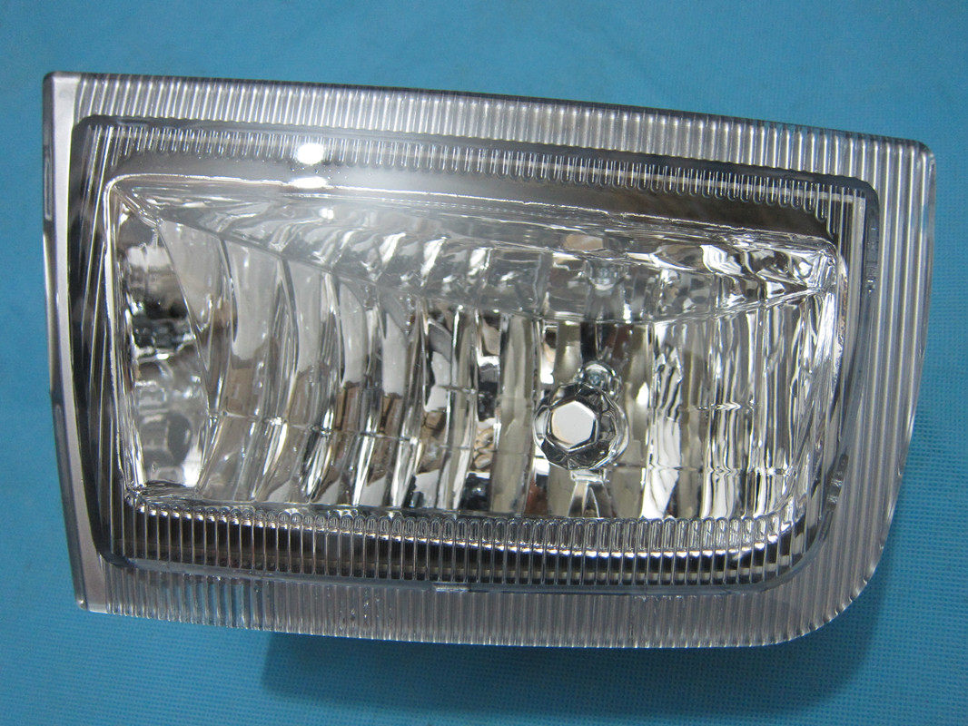 适用于进口丰田吉普3400 2700北京陆霸前保险杠灯防雾灯97-01老款