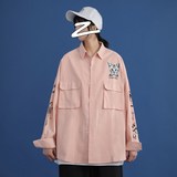 粉红色