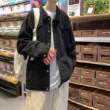 黑色