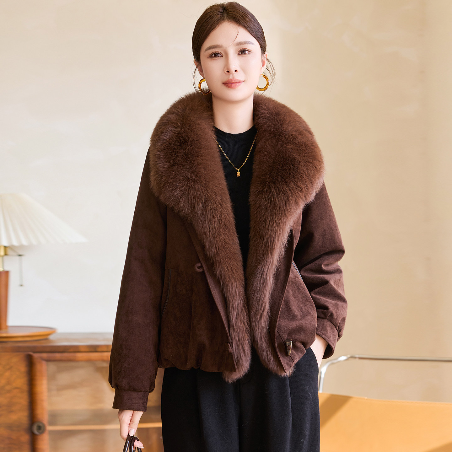 美拉德真狐毛领90鹅绒派克服女