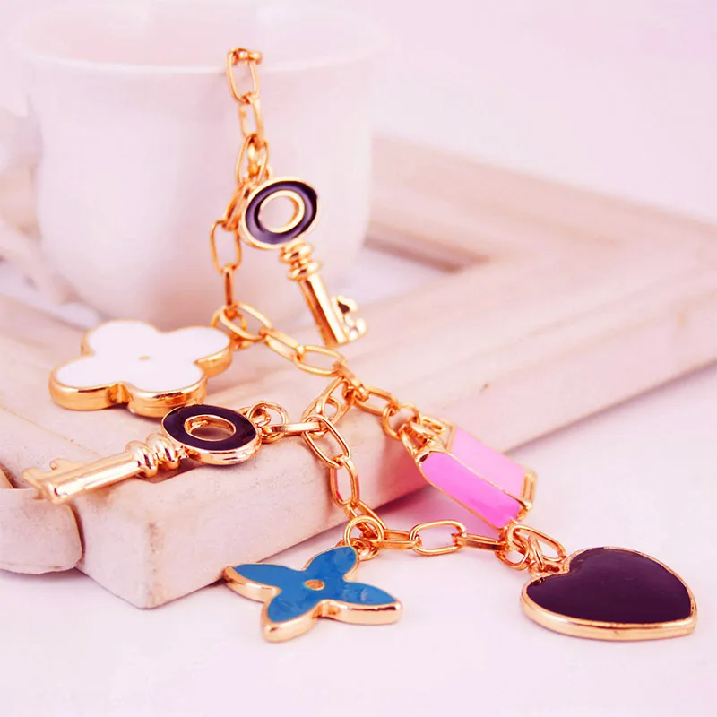 欧美精品创意四叶草幸运草钥匙扣女包配饰金属挂件钥匙链礼品1099