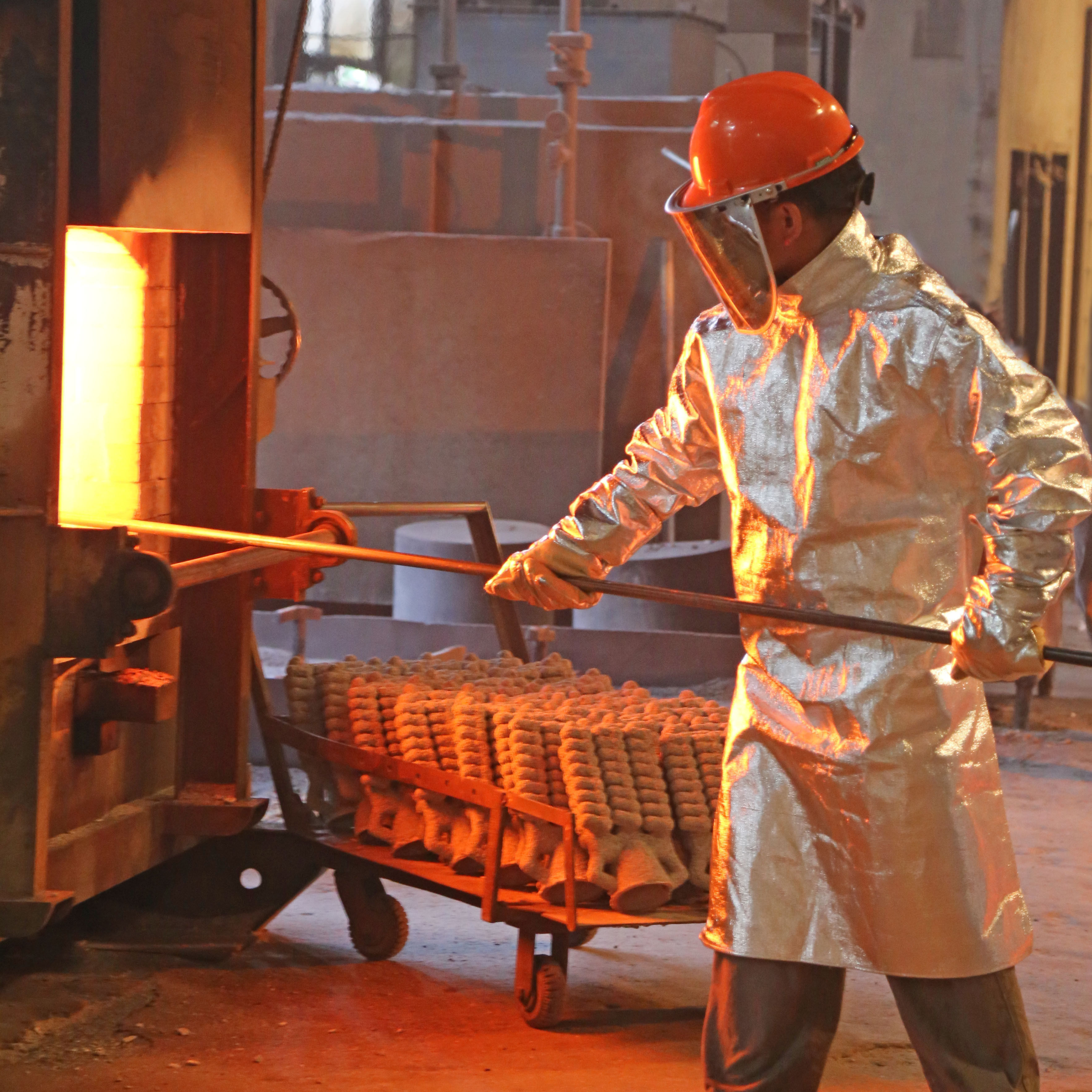 精密铸造ZONKING熔炼车间叉壳耐高温隔热防热辐射服镀铝反穿衣