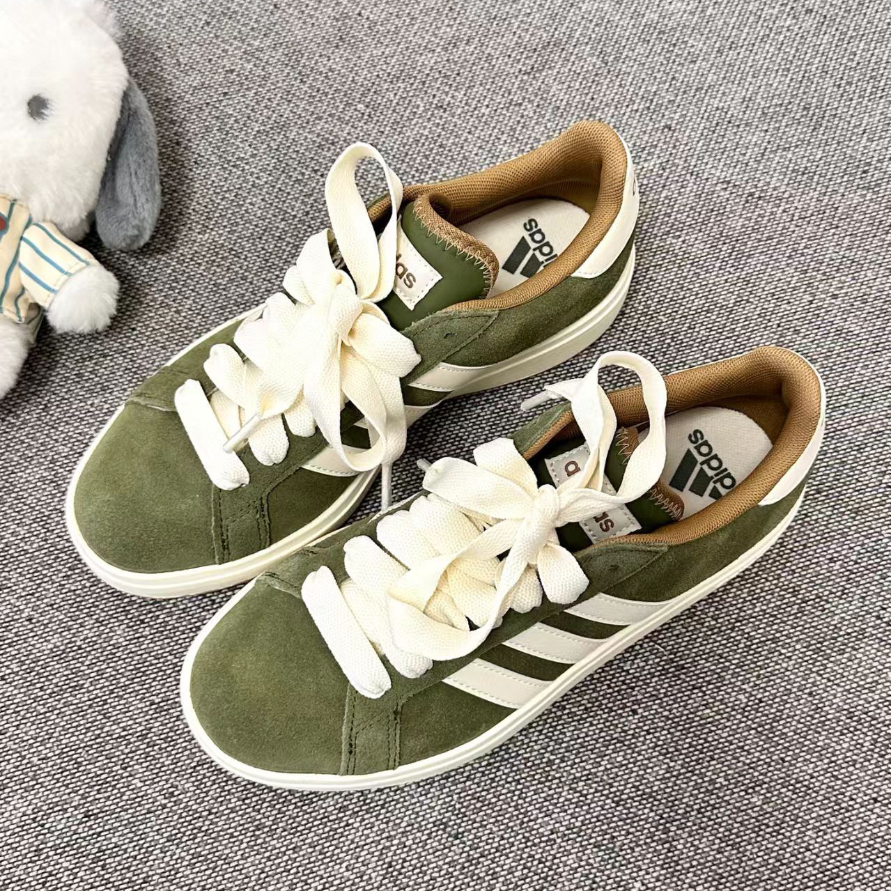 Adidas/阿迪达斯男鞋女鞋正品新款耐磨面包鞋运动休闲板鞋 KK1407图片
