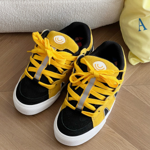 专业滑板鞋 舌运动休闲耐磨翻毛皮复古面包鞋 bread小黄鸭厚鞋 朋蛇