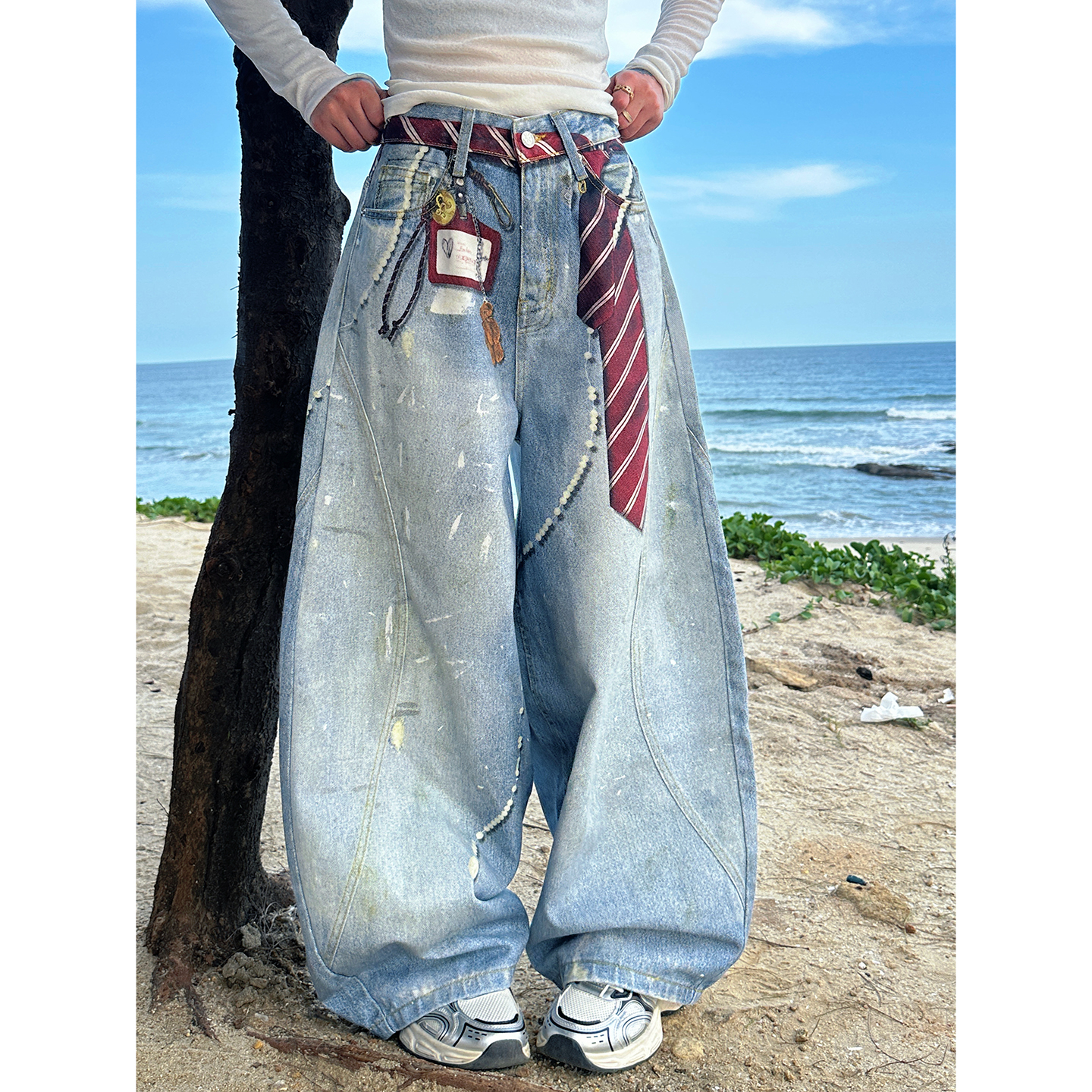 牛仔弯刀裤男女做旧牛仔阔腿裤子