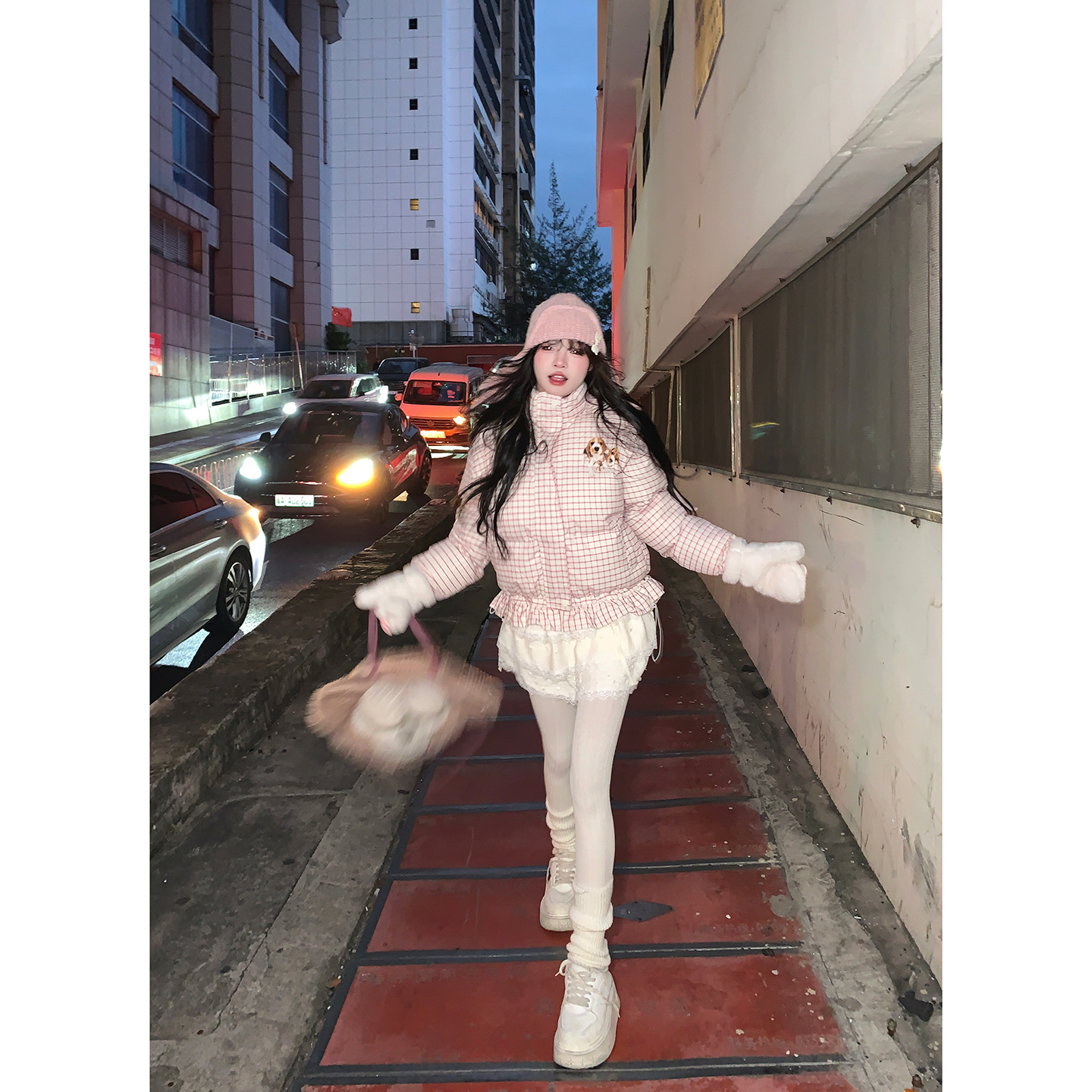 格纹加厚显瘦花边棉服外套女