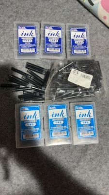 钢笔墨囊发200支黑灰蓝色混发蓝色是可擦墨囊黑色不可擦