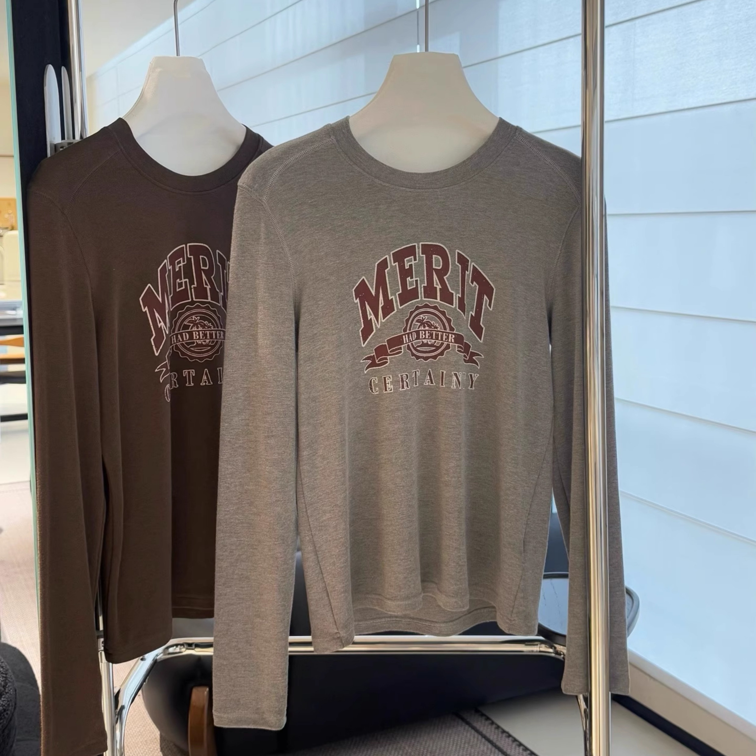 美式复古小众巨软糯高弹定织长绒棉做旧字母印花长袖打底t恤2色