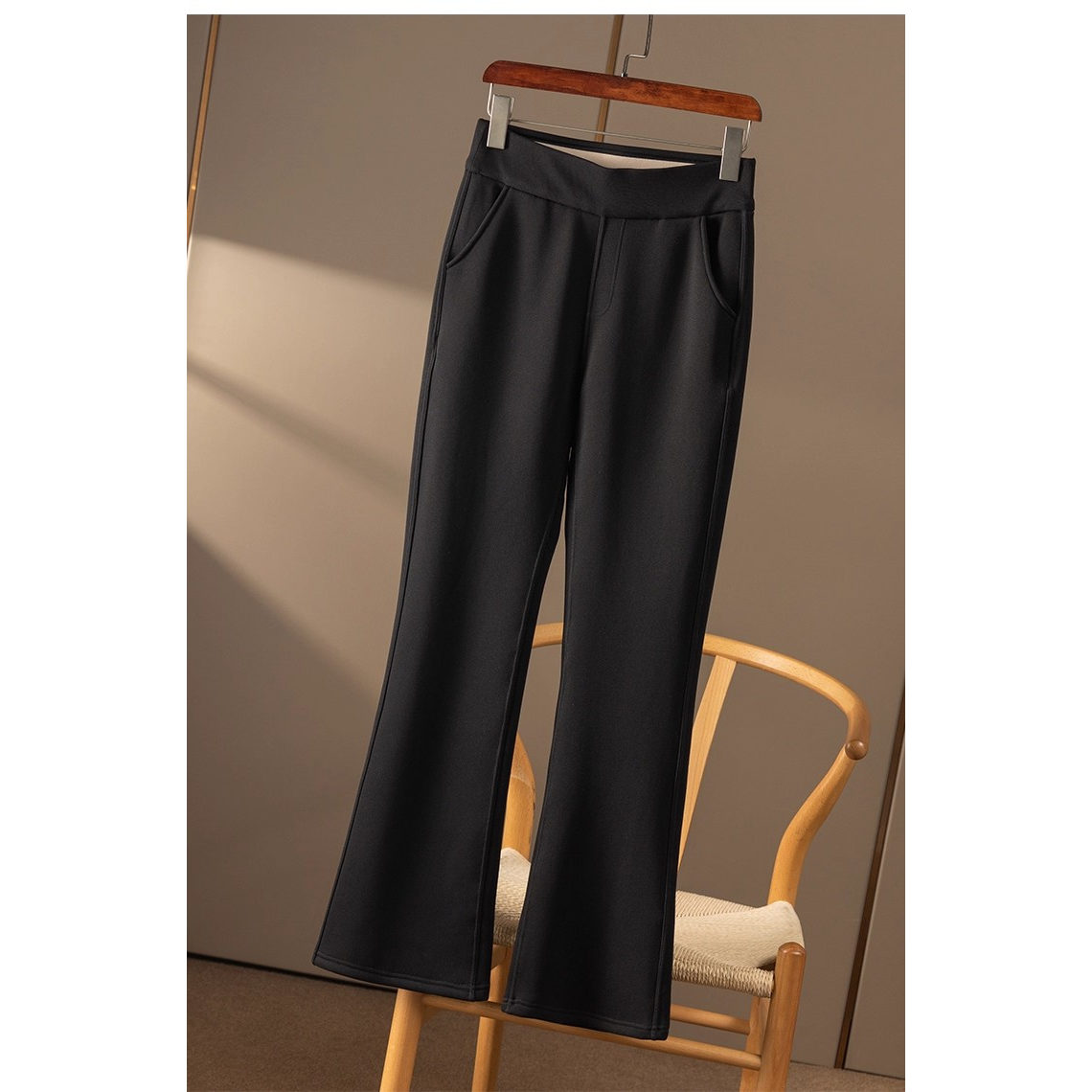 性价比小黑裤 出口弹力春款/秋冬加绒微喇^直筒长裤H女春天家1M85