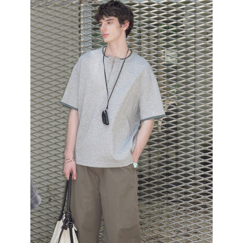 “来感受下衣品好的男生穿什么”拼接短袖| Kernhafen柯恩哈芬