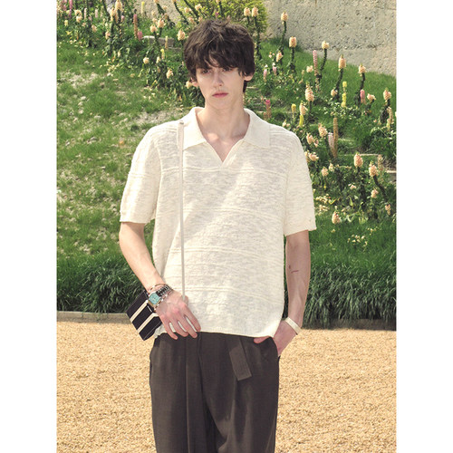 “不夸张！清爽镂空针织polo短袖 