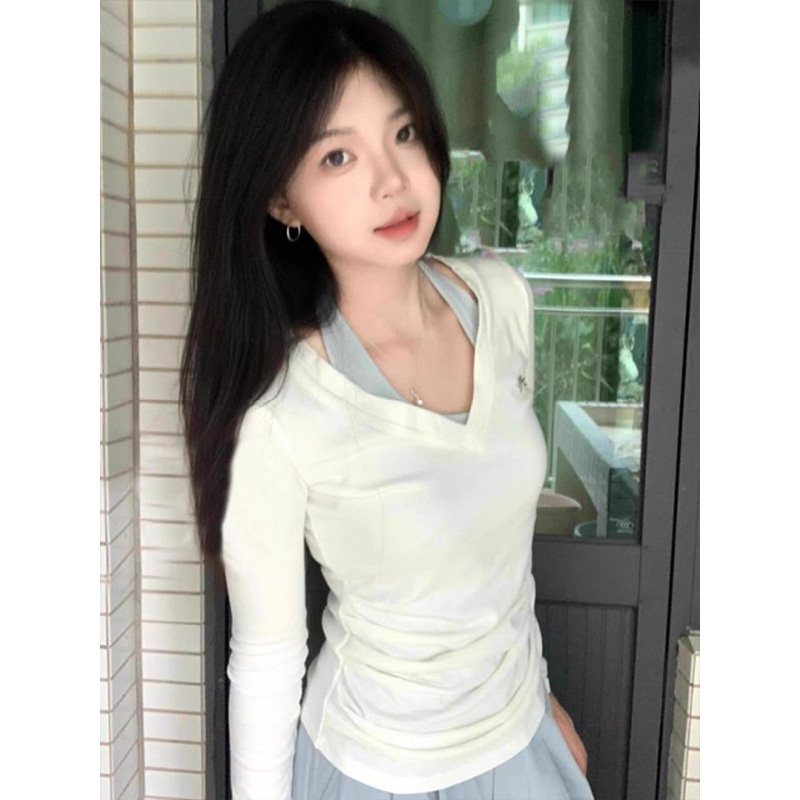 白色V领罩衫长袖t恤女2026秋季新款纯欲辣妹内搭修身显瘦短款上衣图片
