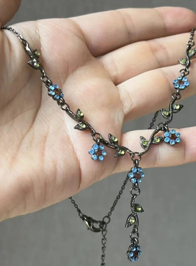 夏季氛围感中古小花项链新款2025爆款简约森系锁骨链古着复古颈链