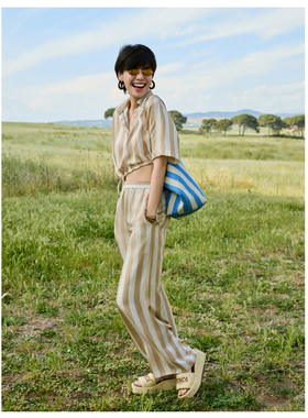 明星同款一整套冷淡风高级感套装小个子咖色条纹衬衫阔腿裤两件套