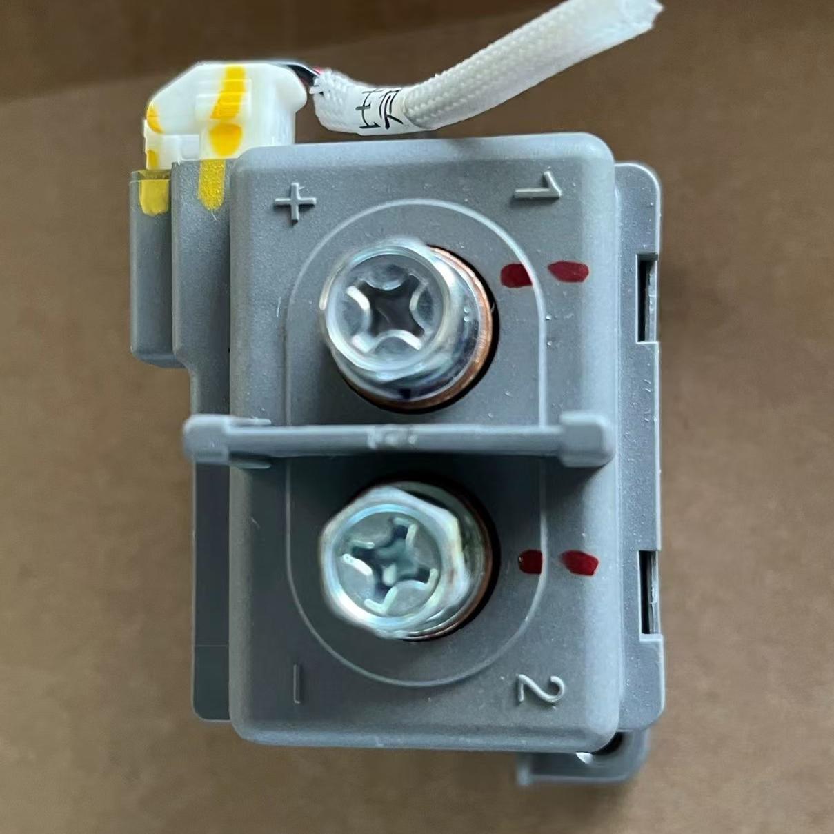 比亚迪大功率500a12-24v继电器