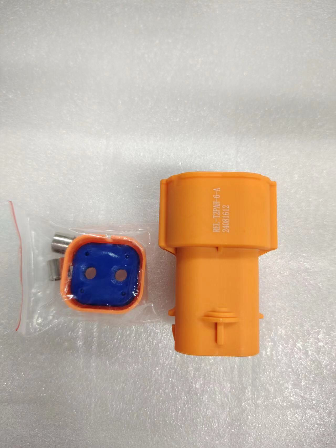 全新瑞可达连接器  REL-T2PNH-4-A  REL-T2PAH-4-A REL-T2PAH-6-A