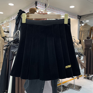 欧洲站M家丝绒短裙女2024秋冬小个子百褶裙高腰显瘦a字蓬蓬半身裙