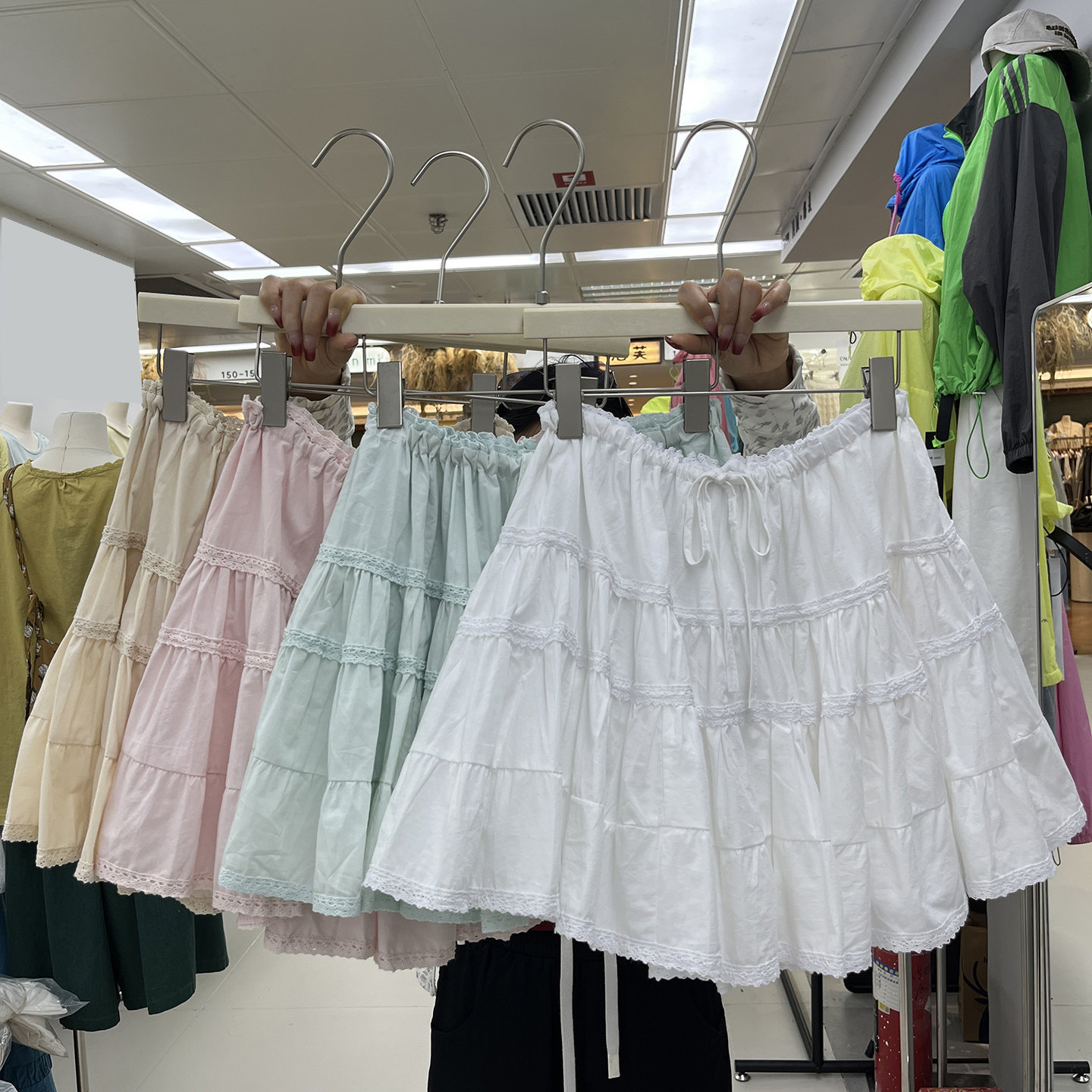 甜美重工蕾丝拼接抽绳大摆半身裙女夏季文艺清新系带A字蓬蓬短裙