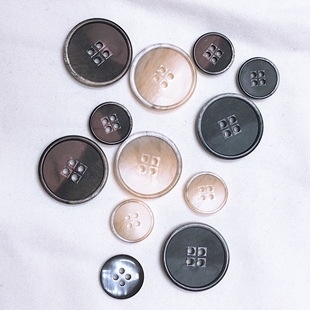 DIY/四眼扣树脂扣男女西装外套衬衫双面呢羊绒大衣毛衣装饰手缝扣